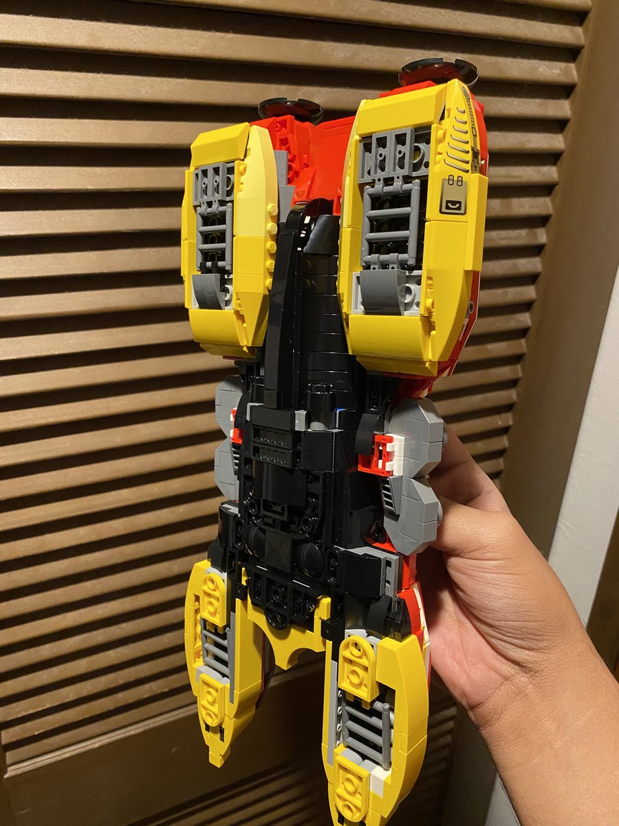 LEGOcinemato's tweet photo. The Crab Sonashee is a very interesting vehicle https://t.co/O6rADP2Jxd