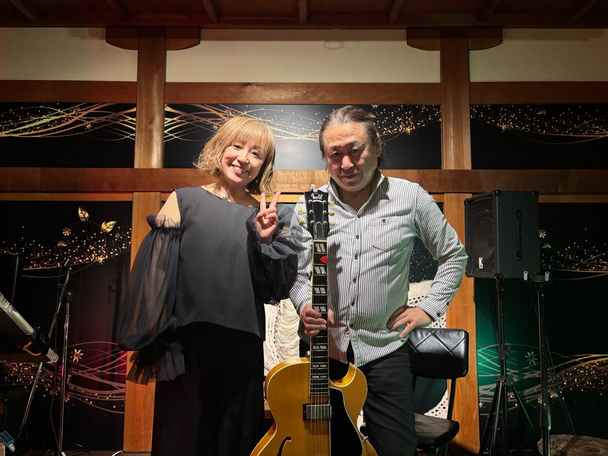 mutsuki_makeab's tweet photo. 初‼️
『Hi &amp; Mu お堂 de JAZZ』

終わりましたーー🙌

本当にありがとうございました🤲

MCしゃべりすぎな夜でした🤭

みなさんも、
Jazz Live 
是非お待ちしております🙏

よろしくお願いします🙇

#お堂カフェ
#お堂カフェma_a_na 
#お堂dejazz
#jazzlive
#jazzsinger https://t.co/SPY7t6GVKg