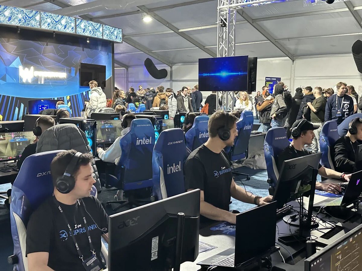 THE CODE BROTHERS tweet media