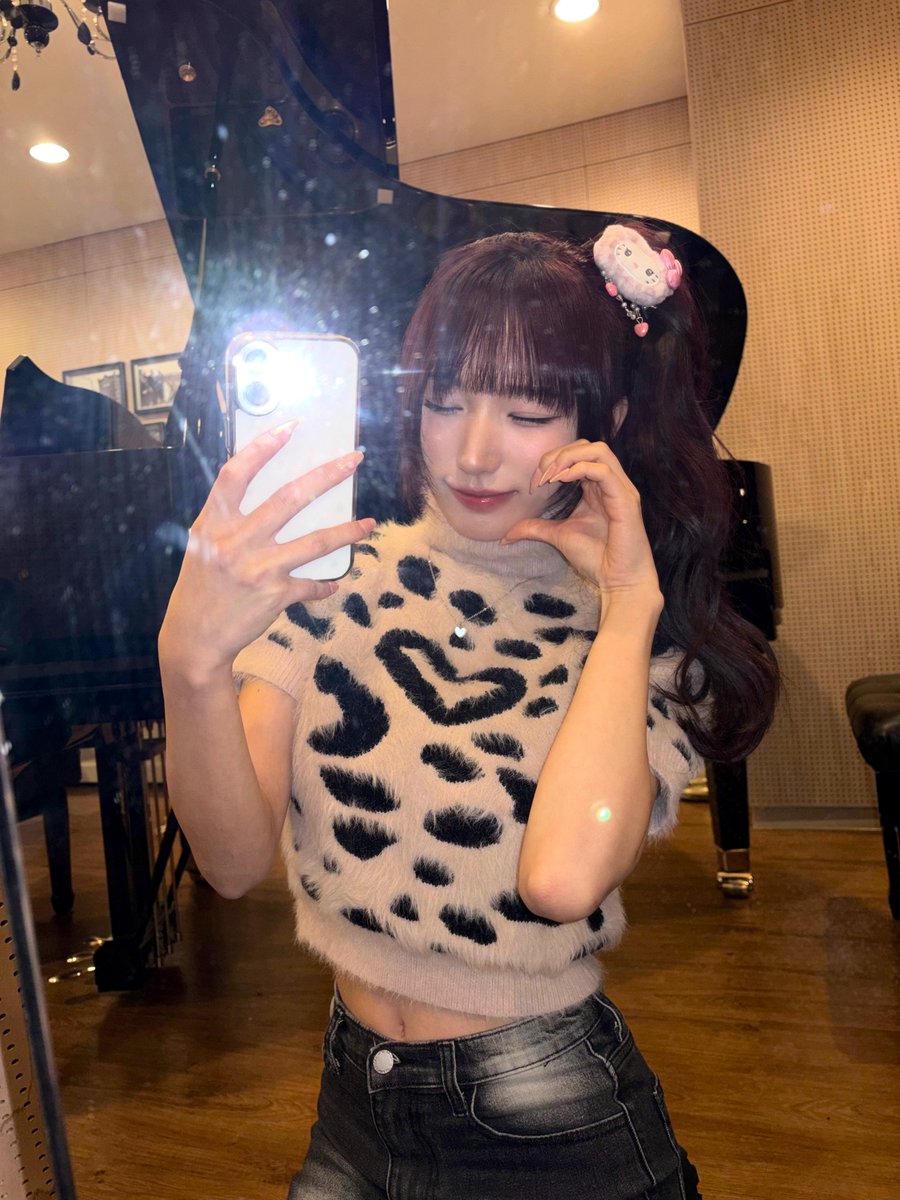 geeniusofficial's tweet photo. #여길보시온

호피키티시온🎀🖤

#지니어스 #Geenius
#시온 #Sion #シオン https://t.co/1CBwnmZfs9