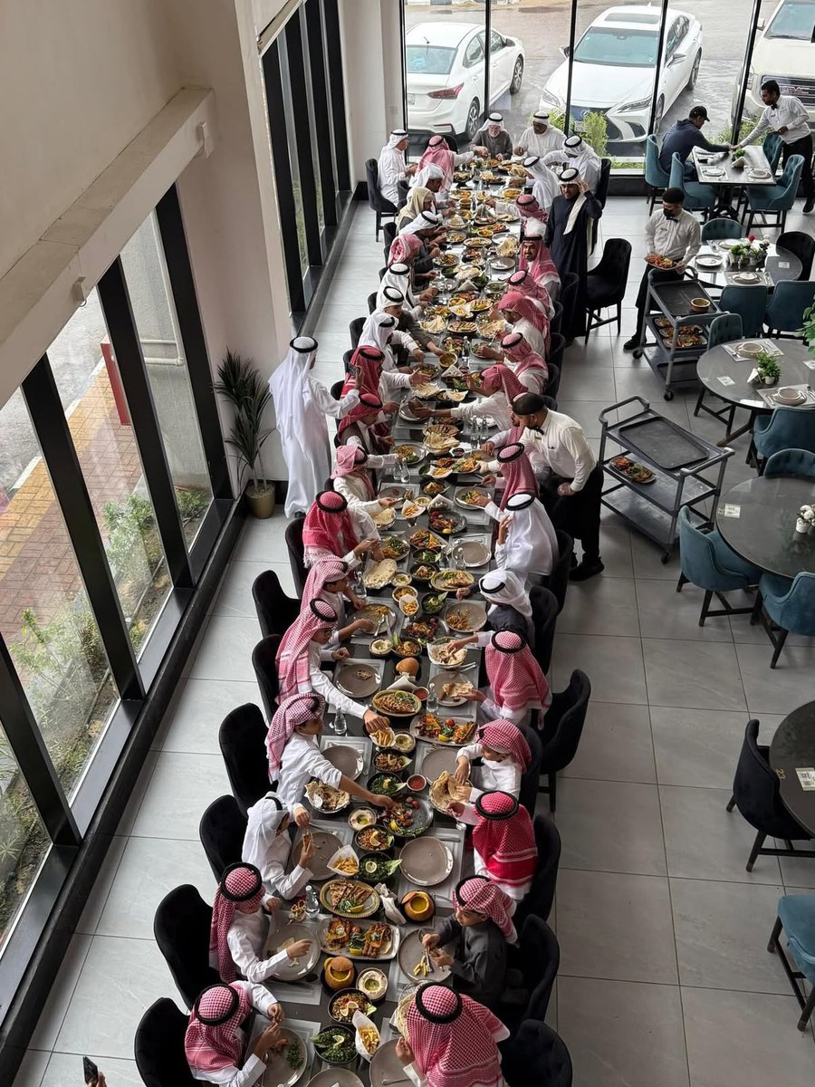 Ayar2030's tweet photo. ماشاء الله تبارك الله غداء عائلي لأسرة في الأحساء ♥️ https://t.co/ojP4ObN2n5