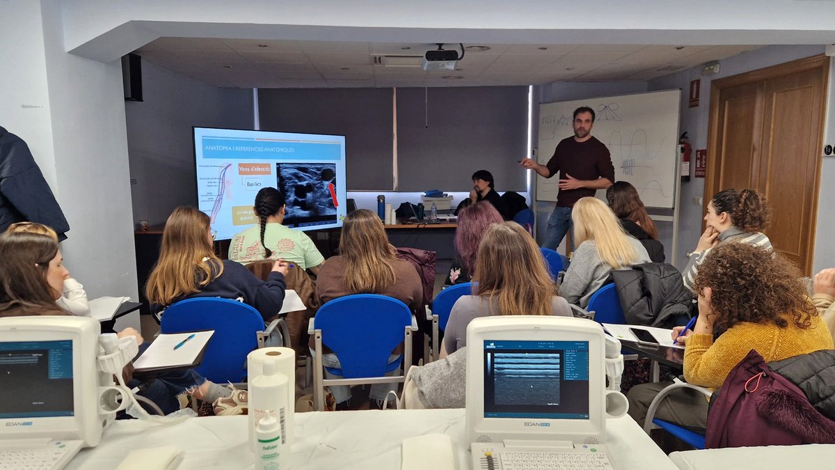InfLleidaCOILL's tweet photo. Perfeccionament de tècniques infermeres en punció ecoguiada al COILL, per garantir la seguretat clínica dels pacients complexos

• X edició del curs amb Alejandro Bergua, Ferran Padilla i Blai Rubinat (Unitat Funcional d’Accessos Vasculars HUAV)
+info https://t.co/NCJQJ0KelY https://t.co/4mNlQizNmR
