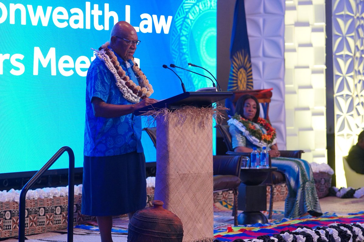 Honoured to join <a href="/slrabuka/">Prime Minister Sitiveni Rabuka</a> at a beautiful traditional Fijian welcome to ministers at #CLMM

At a time of global turmoil, the Commonwealth has the opportunity to chart a way forward. I appealed to ministers to ensure the democratic dividend for all through the rule of law.