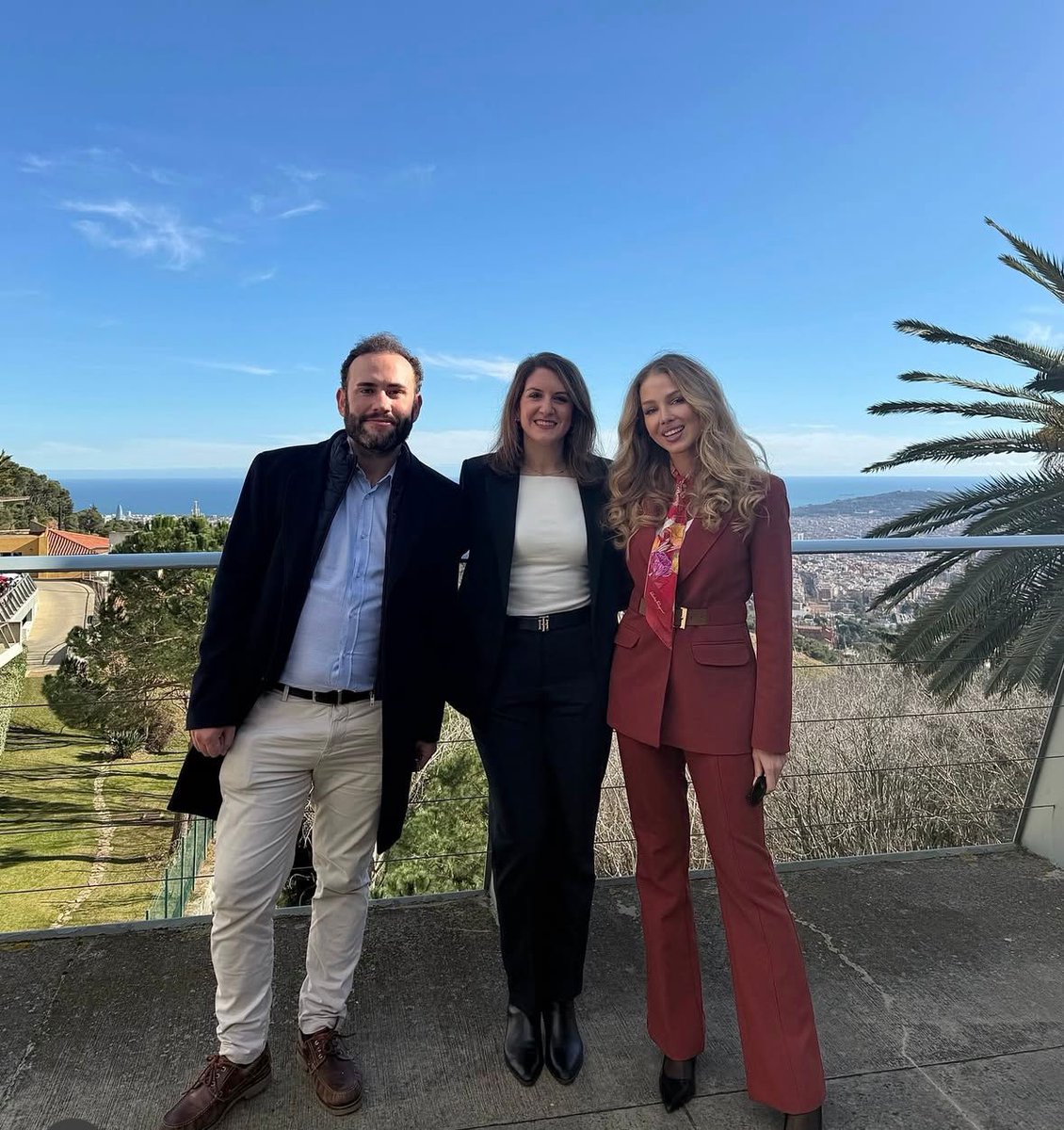 colnotaris's tweet photo. La semana pasada varios notarios de Cataluña impartieron ponencias en @Esc_Judicial sobre temas notariales, en el marco de las Jornadas de Formación a nuevos jueces

Participaron Mar Illueca, Fernando Yllescas,Carlos Valverde, Manuel Úbeda,Guillermo Martín-Rivas y ⁠José Marqueño https://t.co/jMca4yCsgB