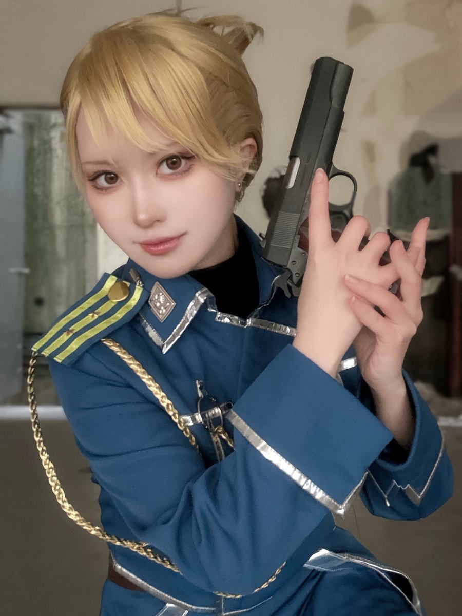 cos 鋼の錬金術師 リザ・ホークアイ 自撮り🦅 #寒波の錬金術師