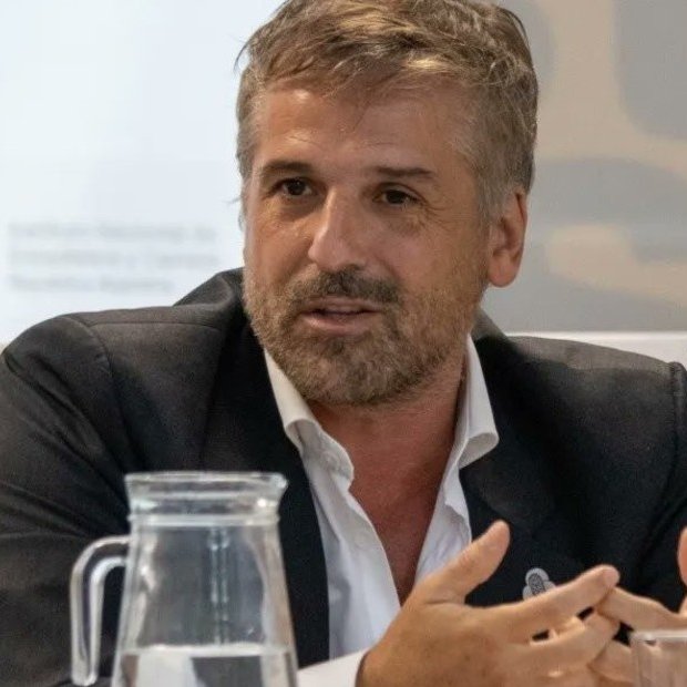 Clarín tweet media