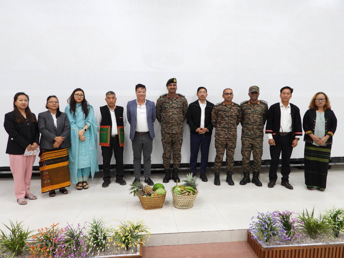 OkenTayengMLA's tweet photo. Launched Mission Krishi Veer at Sigar Military Station in the presence of the Army, district administration, farmers, women SHGs, and youth. Aligned with Viksit Bharat 2047 under the leadership of HCM Shri Pema Khandu Ji, it truly reflects the spirit of “Jai Jawan, Jai Kisan.” https://t.co/MOErsnDisR