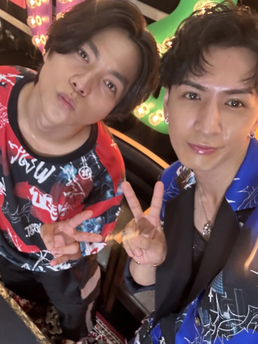 あおりんご tweet media