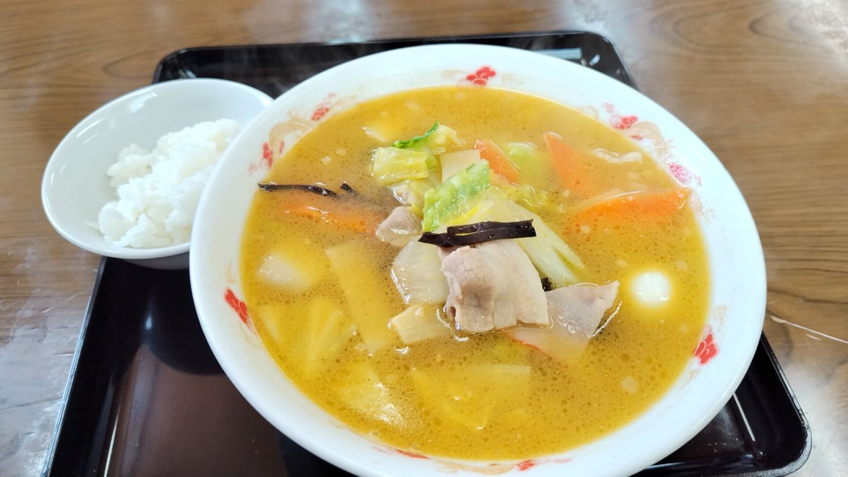 ComJasu's tweet image. 今日のお昼は
秋田県
由利本荘市
#なかみち さんで
#五目味噌ラーメン
#半ライス無料
#３度目の御邪魔。
毎回ちゃんぽんを頂いてましたが
これも美味しかった！
ご馳走様でしたっ！🙌