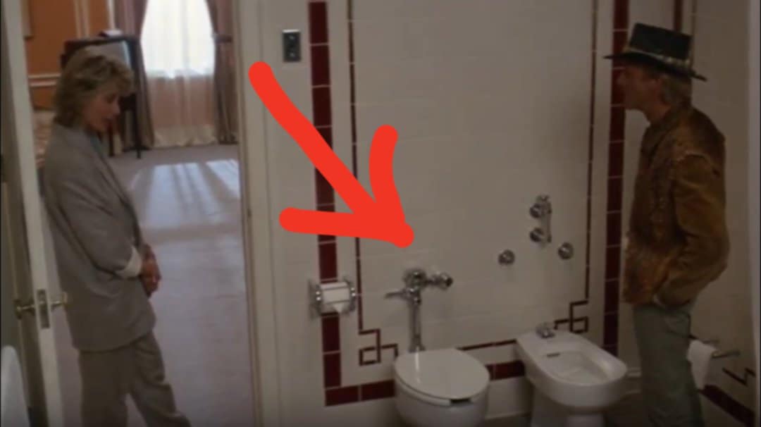 magellano1's tweet photo. Movie played in #newyorkcity #USA  look they have bidet https://t.co/Y7ODTnCIjJ