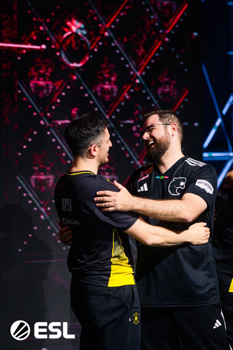 Adela Sznajder 📸 vacation tweet media