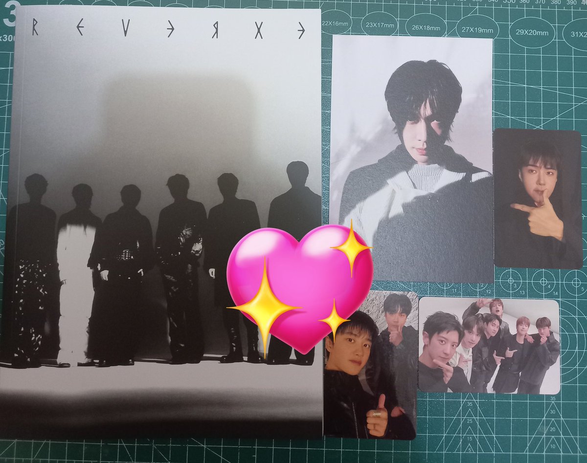 chan__yori's tweet photo. @go_chegom albumku sudah sampai... seneng deh adminnya ramah polll. i think bakal repeat order di go cherry ini xixi ♡ https://t.co/JuZUTOYavX