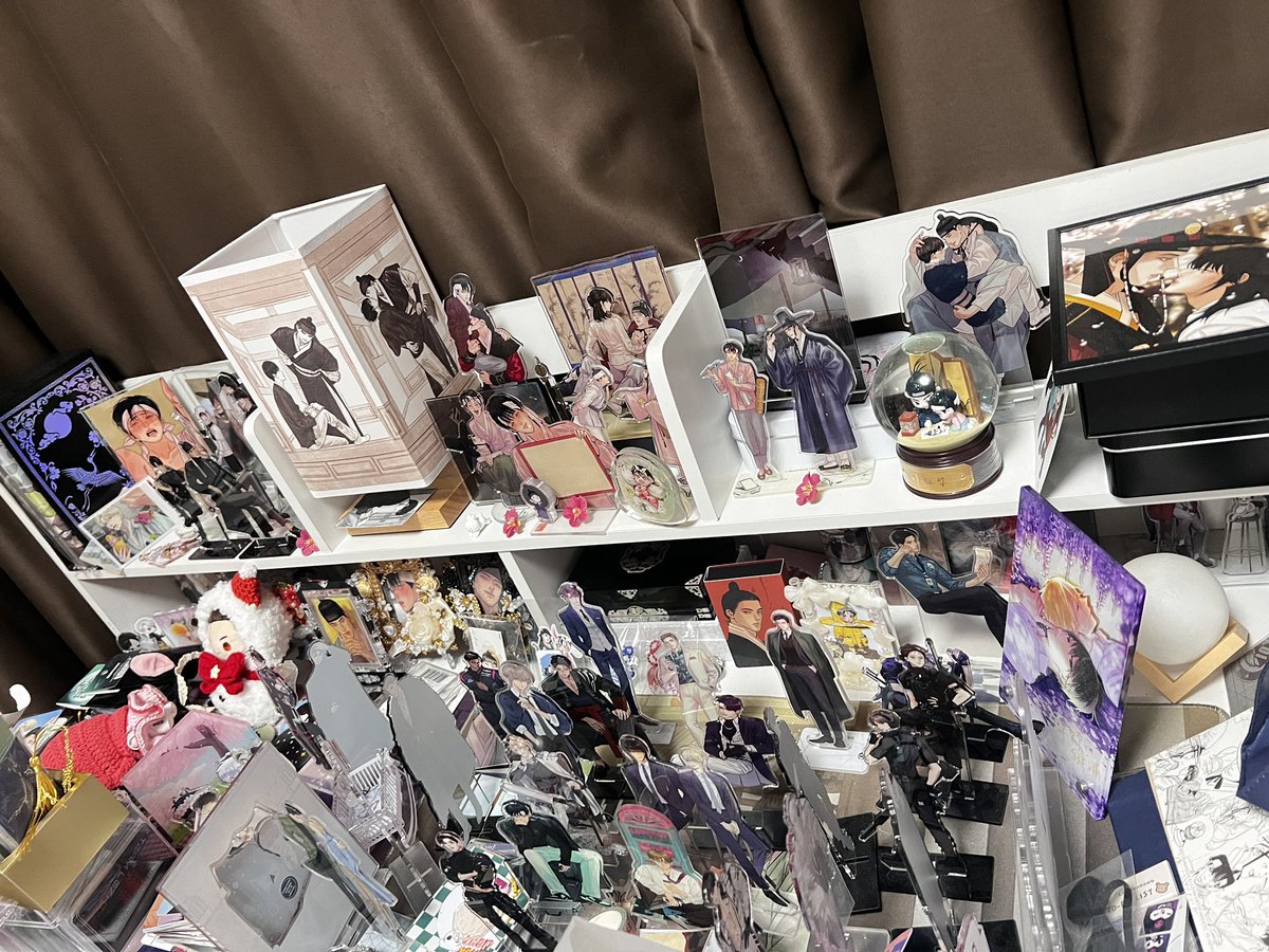 เมื่อกำลังจัดห้อง 🫠 แสตนดี้เยอะเกินไปแล้ว..