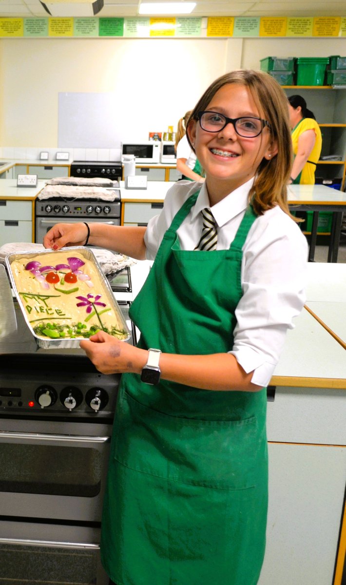 CastlefordAcad's tweet photo. 🍲 Then & Now Tuesday
From tidy aprons & basic household skills in 1906 to today’s creative, tech‑forward food lessons — our kitchens have come a long way!
The tools have changed, but the excitement of learning something new hasn’t. ✨
#ThenAndNowTuesday #FoodTech #SchoolHistory https://t.co/Fe4Gp2ikjH