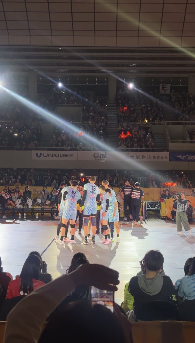 kaoyanun's tweet photo. 久しぶりの岡崎とｼﾞｪｲﾃｸﾄに興奮🏐❣️🐝
2026.2/8

#SVリーグ
#男子バレーボール
#サントリーサンバーズ
#関田誠大 https://t.co/xyDp1oQqFf