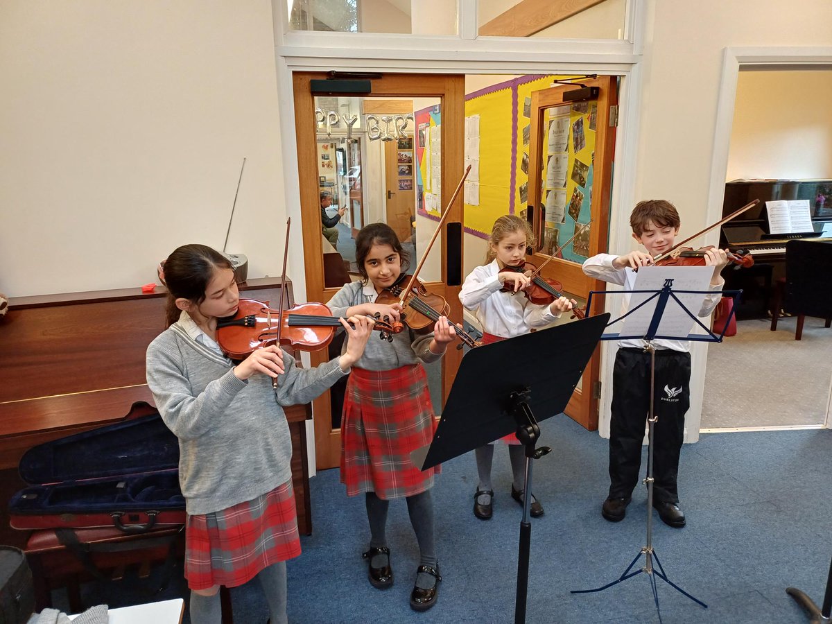 DurlstonMusic's tweet photo. The Durlston String Group is making great progress and sounding great! Wonderful to see cross year groups working so well together. #DurlstonFamily #DurlstonCreate https://t.co/4SndzysKPP