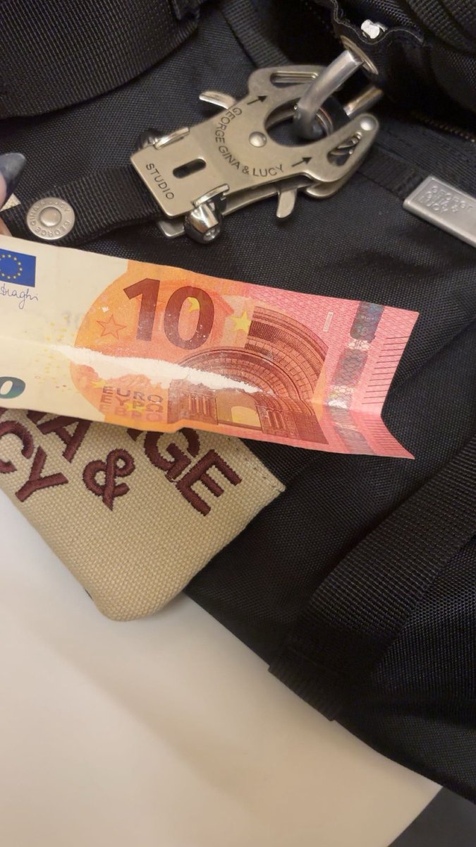 𖧐𐬺perla𐬺𖧐 tweet media