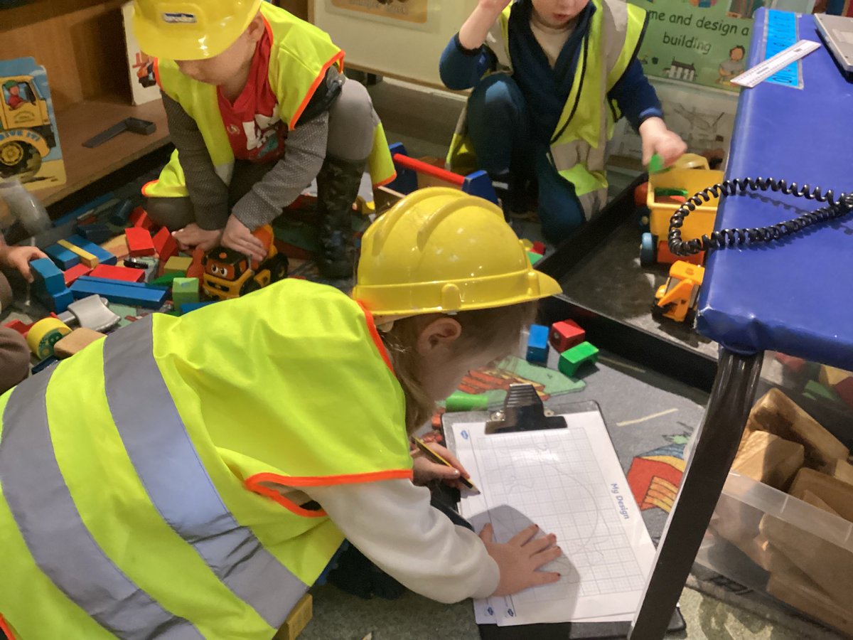 NurseryPeters's tweet photo. The Hungry Caterpillars have loved exploring their new building site role play area. The children have been designing  Elsa’s castle, hotels, massive houses and lots more imaginative ideas. They have worked collaboratively and it has been a very busy area in Nursery! https://t.co/7ddSKgJtPL