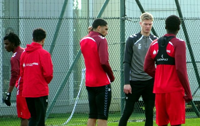 4VAsiempre tweet media