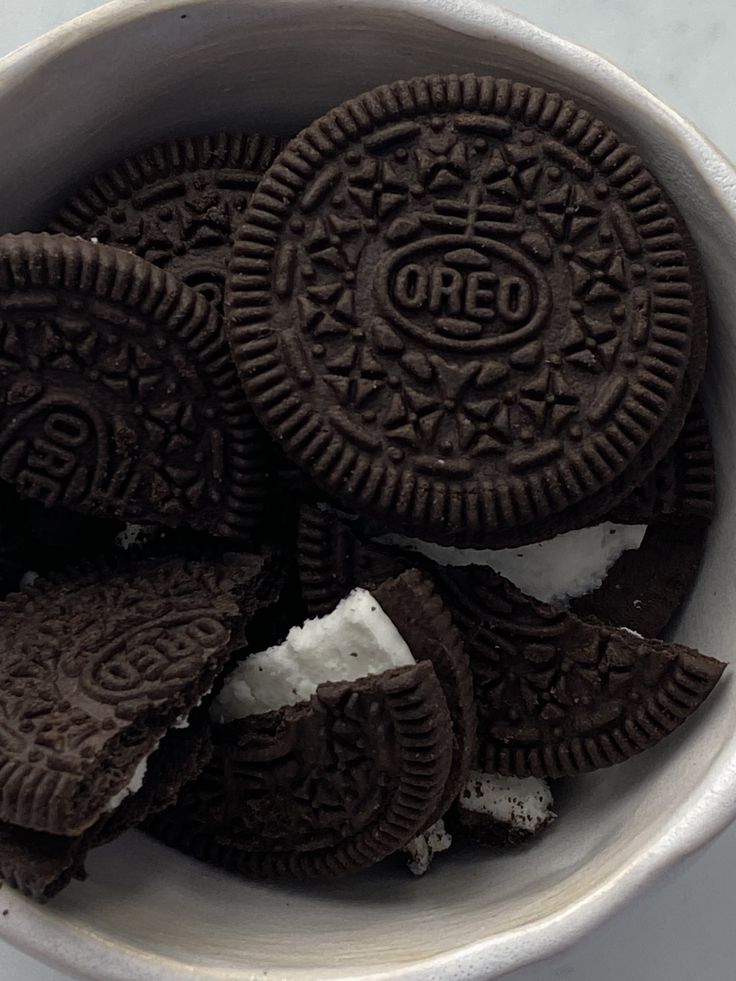 fairiehaze's tweet image. Oreos or cookies?
