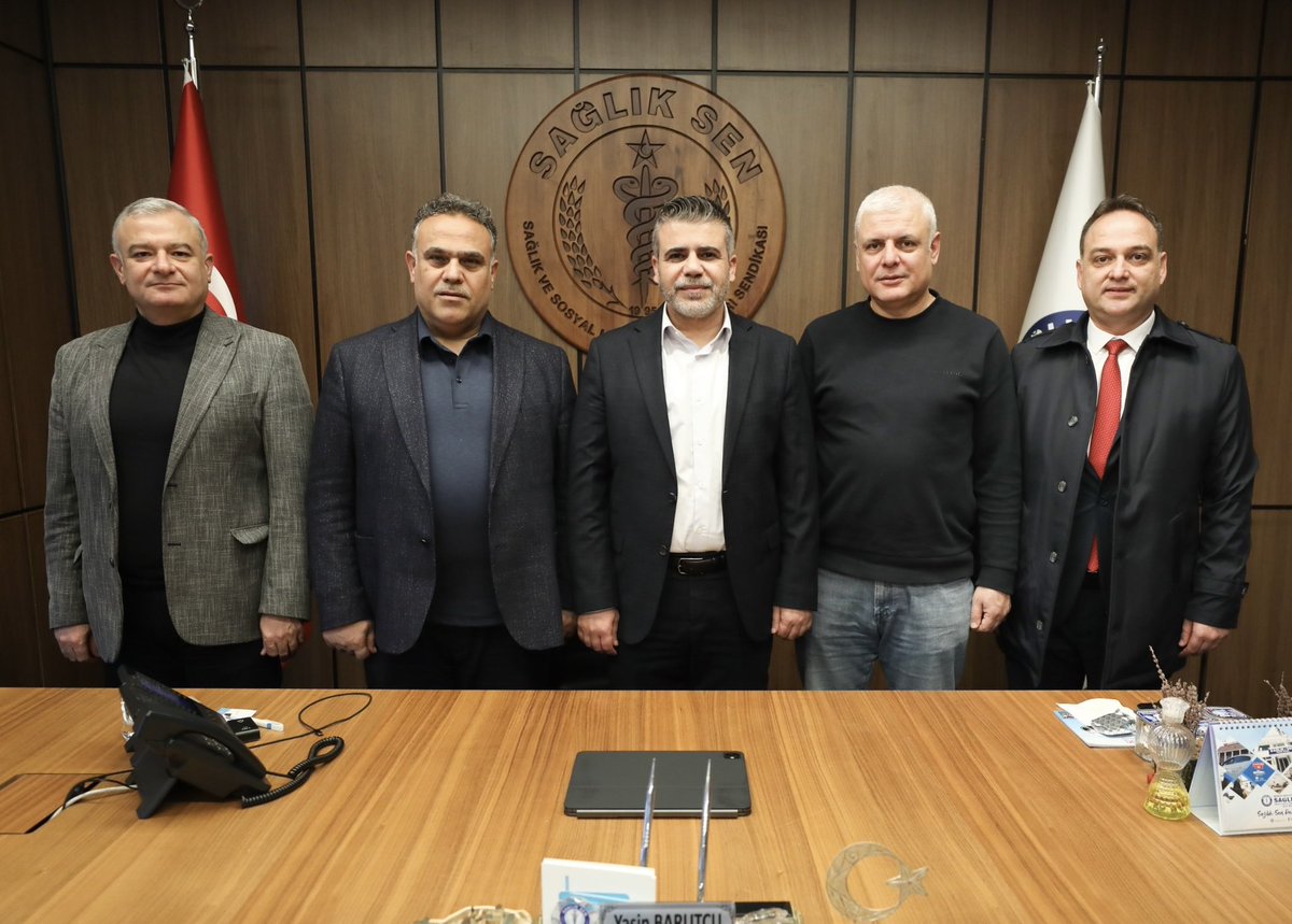 Adıyaman SGK İl Müdürü Sn.Mücahit Çelik ve beraberindeki heyeti Genel Merkezimizde ağırladık.

Nazik ziyaretlerinden dolayı kıymetli misafirlerimize çok teşekkür ediyorum.
