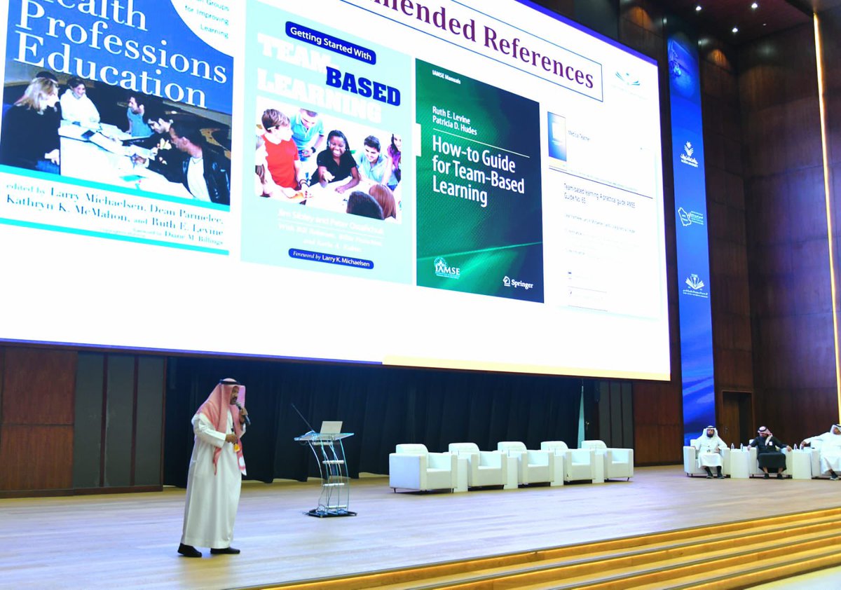 قدّم د.عامر المجذوب من جامعة نجران، ضمن جلسات منتدى تعليم المهن الصحية، عرضاً بعنوان
"التعلّم القائم على الفرق (Team-Based Learning)"، مستعرضاً التحول في أساليب التدريس من التعليم التلقيني إلى التعلم النشط المتمركز حول الطالب. 🧵