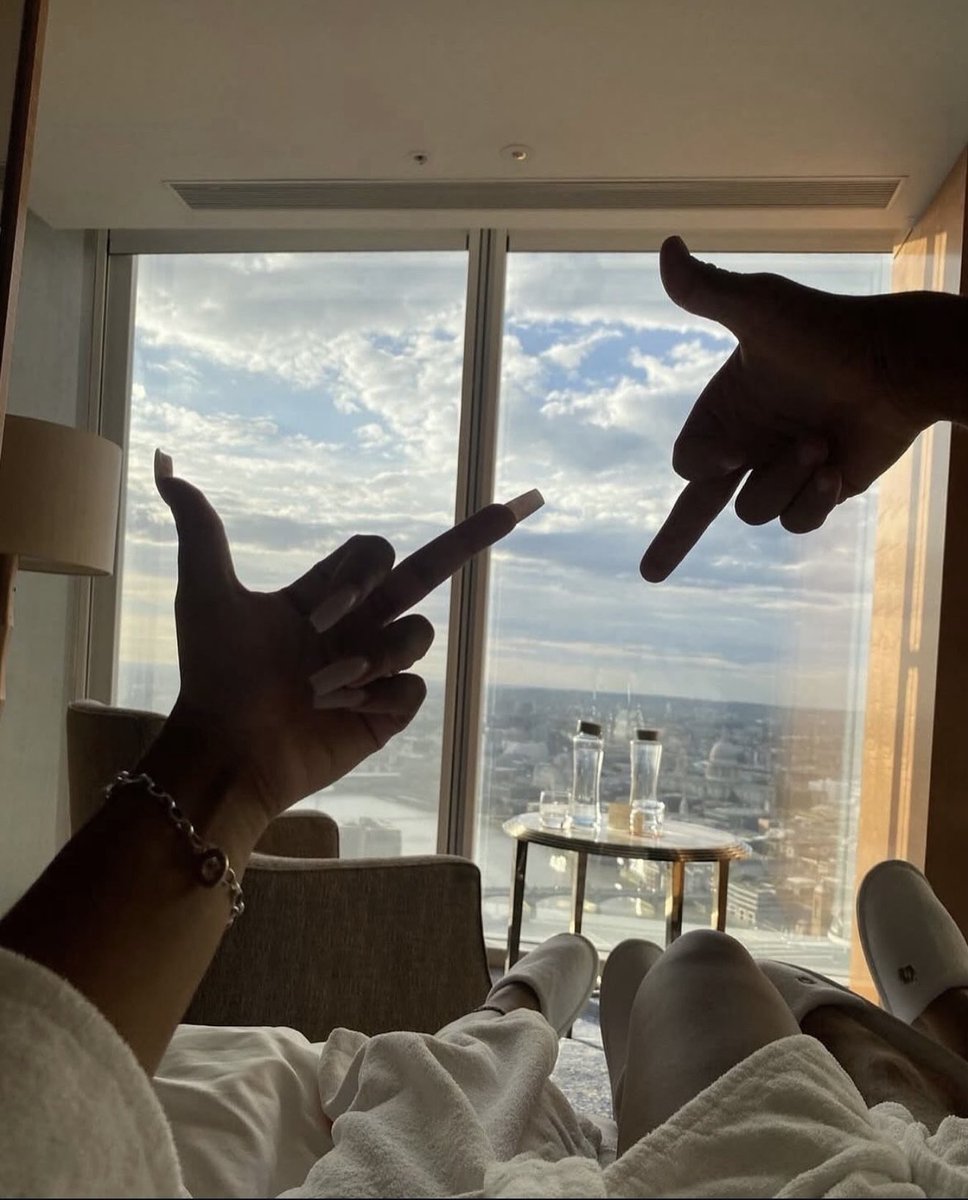 luvblessingz's tweet image. Having events and vacations planned really is the cheat code to enjoying life.🥂