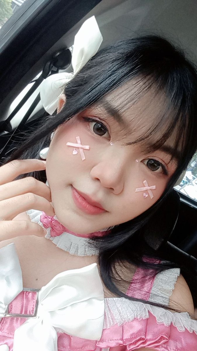 itsyena_'s tweet photo. Otsuyosa buat semua yang udah nonton dan nge support tsuyosaa di Idolcon 2. Jujur, terharu banget nge lihat kalian antusias dan semangat dari atas panggung. Kek? Wow 🥺💖
 
Big thanks yang udah cheki dan nge gift yena. Seru banget bisa ngobrol bareng kalian. See u di next yaa🌷✨ https://t.co/0FY4lru2jH