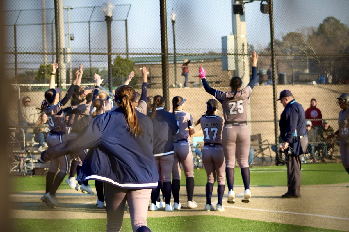 MGCCCSoftball's tweet photo. ๐ฆ๐ฎ๐ฎ๐ด๐ฎ๐ท๐ญ ๐ป๐ฎ๐ฌ๐ช๐น ๐ถ๐ช
#CometotheCoast | #HailPerk https://t.co/g5wUUO1fc6