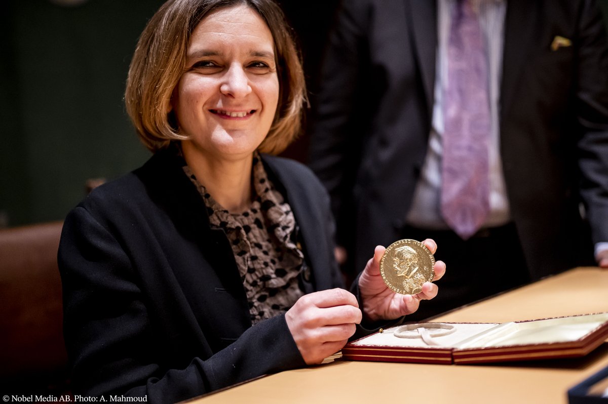 NobelPrize's tweet photo. "I retained both my self-confidence and the desire to never let my gender define what I would or could do."

Read more about Esther Duflo's life and journey to becoming a laureate in economic sciences: https://t.co/si6c1Ycerp

#WomenInScience https://t.co/NzYQz7jBC9
