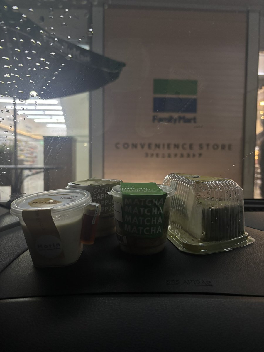 craving mlm mlm yg buka dket sini cm famima 🙏