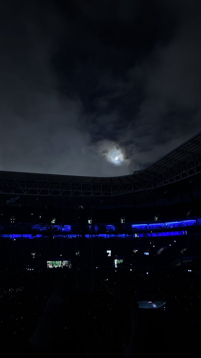 ames viu o mcr 2x tweet media