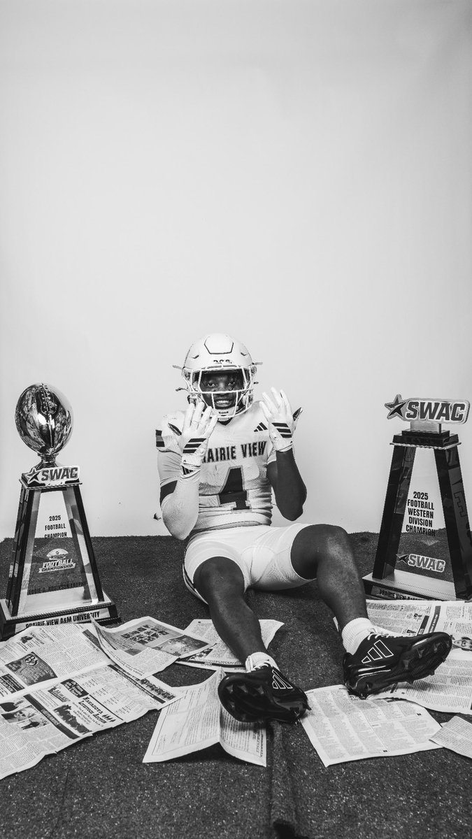 Silas Davis tweet media