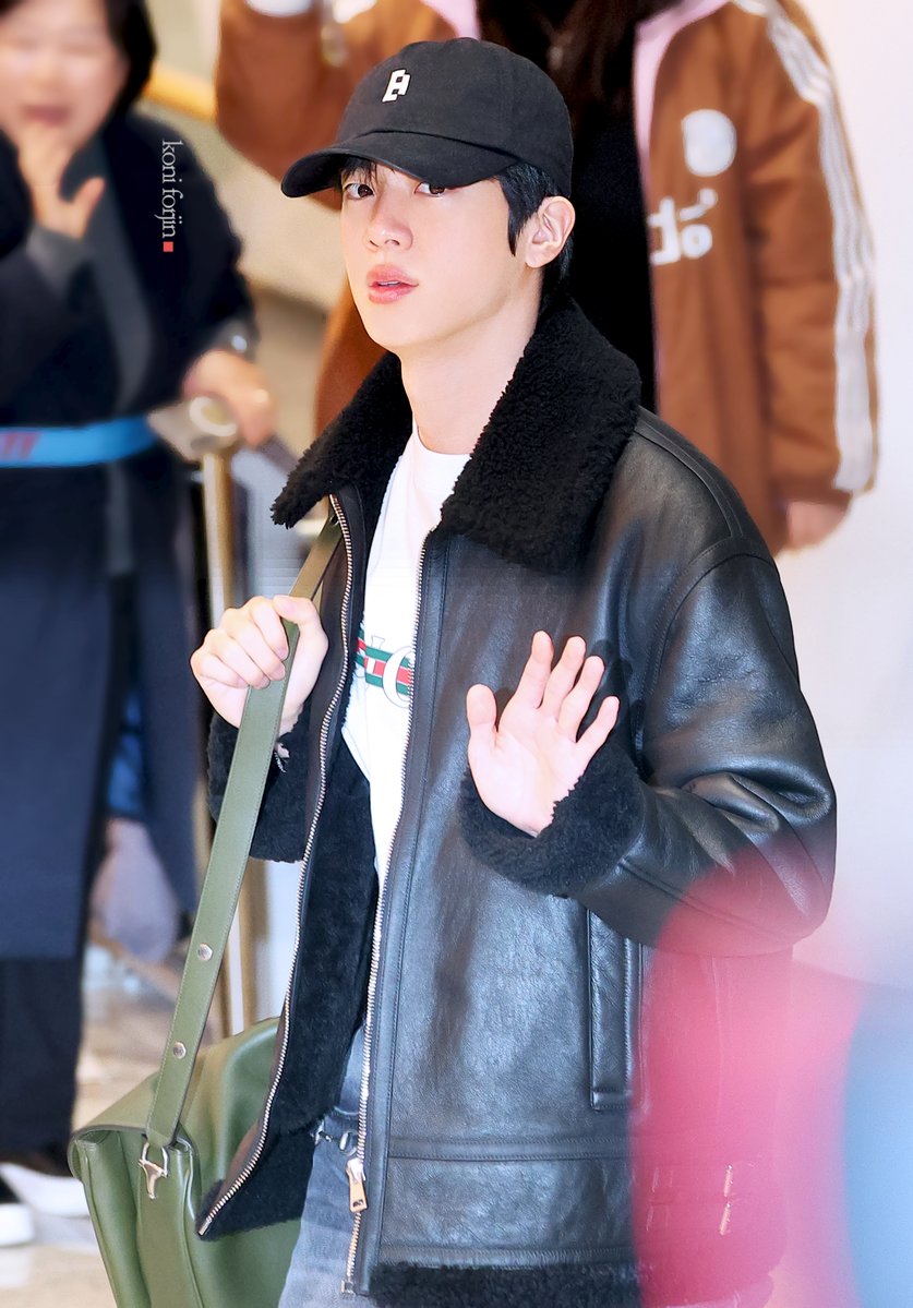 260209 ICN 입국 HD

너무 예쁘진...🥰

#방탄소년단진 #JIN #진 #Jin_Echo #BTS