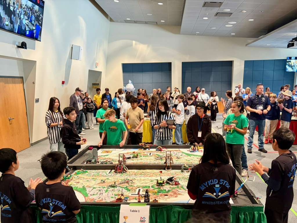 Pines Collegiate Academy 6-12 tweet media