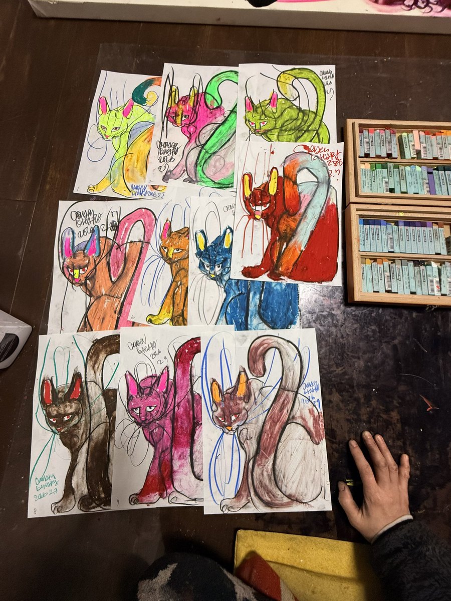 5分間ドローイングを続けて10年くらい経ちます。継続は力なりで油画に