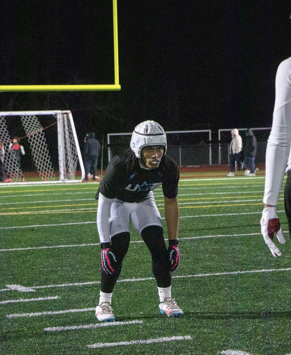 CoachGoldizen's tweet photo. So cool to see our boys ballin' in the off-season with their 7s team. 

The weight room, on-field training, and reps they're getting with @UnlimitedKitsap is showing‼️ Getting them right @CoachMJHarris 

@OlyTrojansfb 
@Kevenfbcoach https://t.co/Sl97jlkJ12