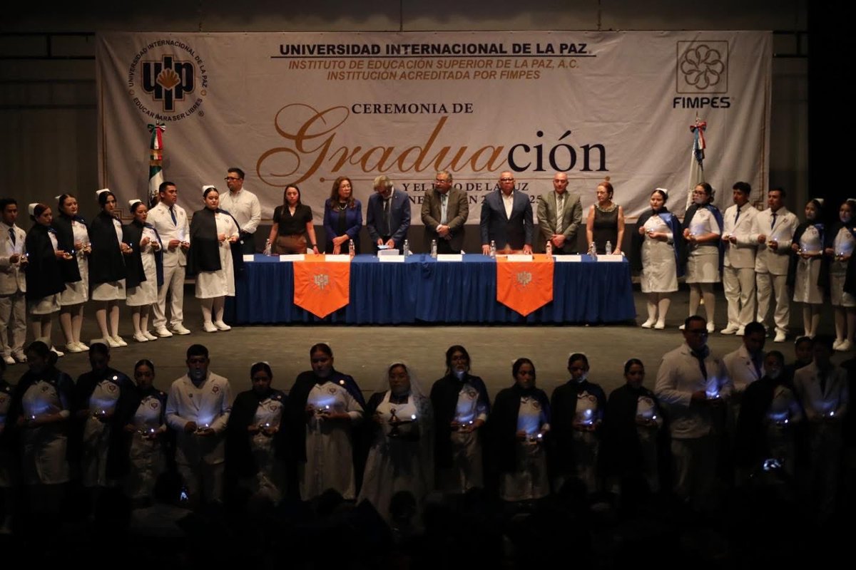 tribunalbcs's tweet photo. 🎓⚖️ #AgendaInstitucional | El Magistrado Cristhian Gilberto Rodríguez asistió a la Ceremonia de Graduación y Paso de la Luz de la Generación 2022–2025 de la Universidad Internacional de La Paz, un acto solemne que marca el cierre de una etapa formativa y el inicio del ejercicio profesional de las y los egresados.

✅ Durante este significativo evento académico, se reconoció el esfuerzo, la constancia y la preparación de quienes culminan su formación, reafirmando la importancia de la educación como pilar fundamental para el desarrollo social y la construcción de instituciones sólidas y comprometidas con el bienestar de la comunidad.🤝📘
.
.
#AgendaInstitucional #PoderJudicialBCS #FormaciónProfesional #Educación #PoderJudicialPresente