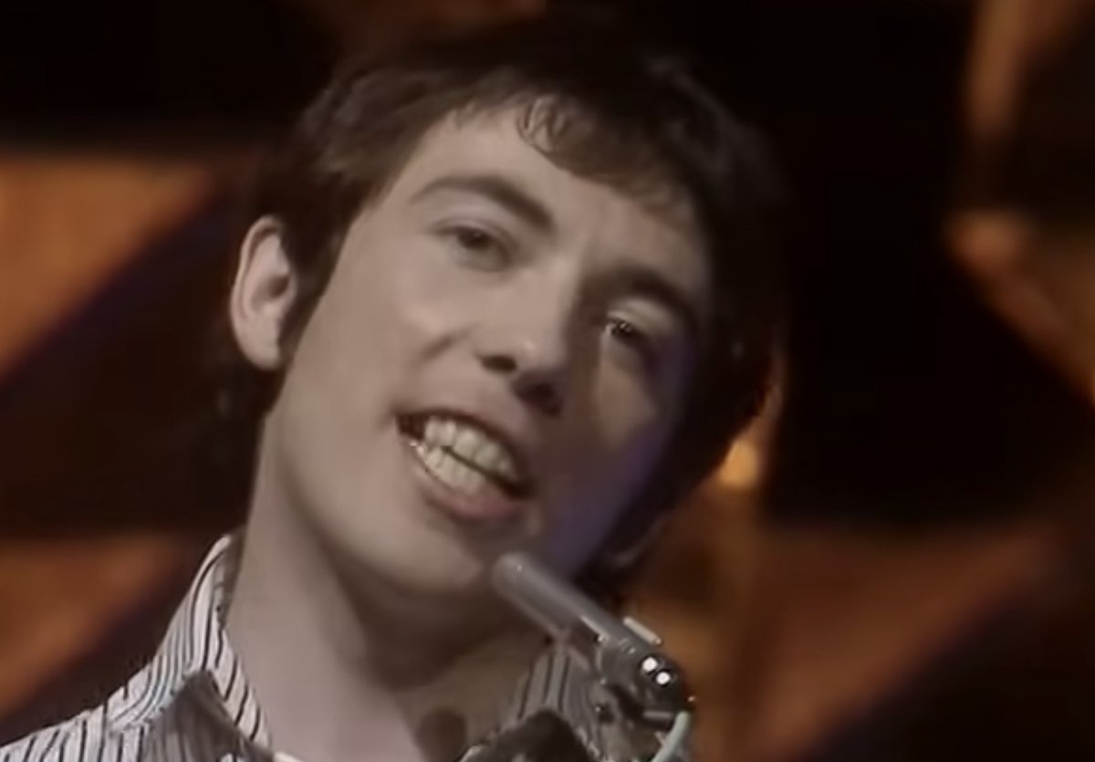 VirginRadioIT's tweet image. Il primo #RevolverCult di oggi a @RevolverShow è Ever Fallen In Love (With Someone You Shouldn't've) dei #Buzzcocks. @VIRGINRINGO 
youtube.com/watch?v=0Af7ay…