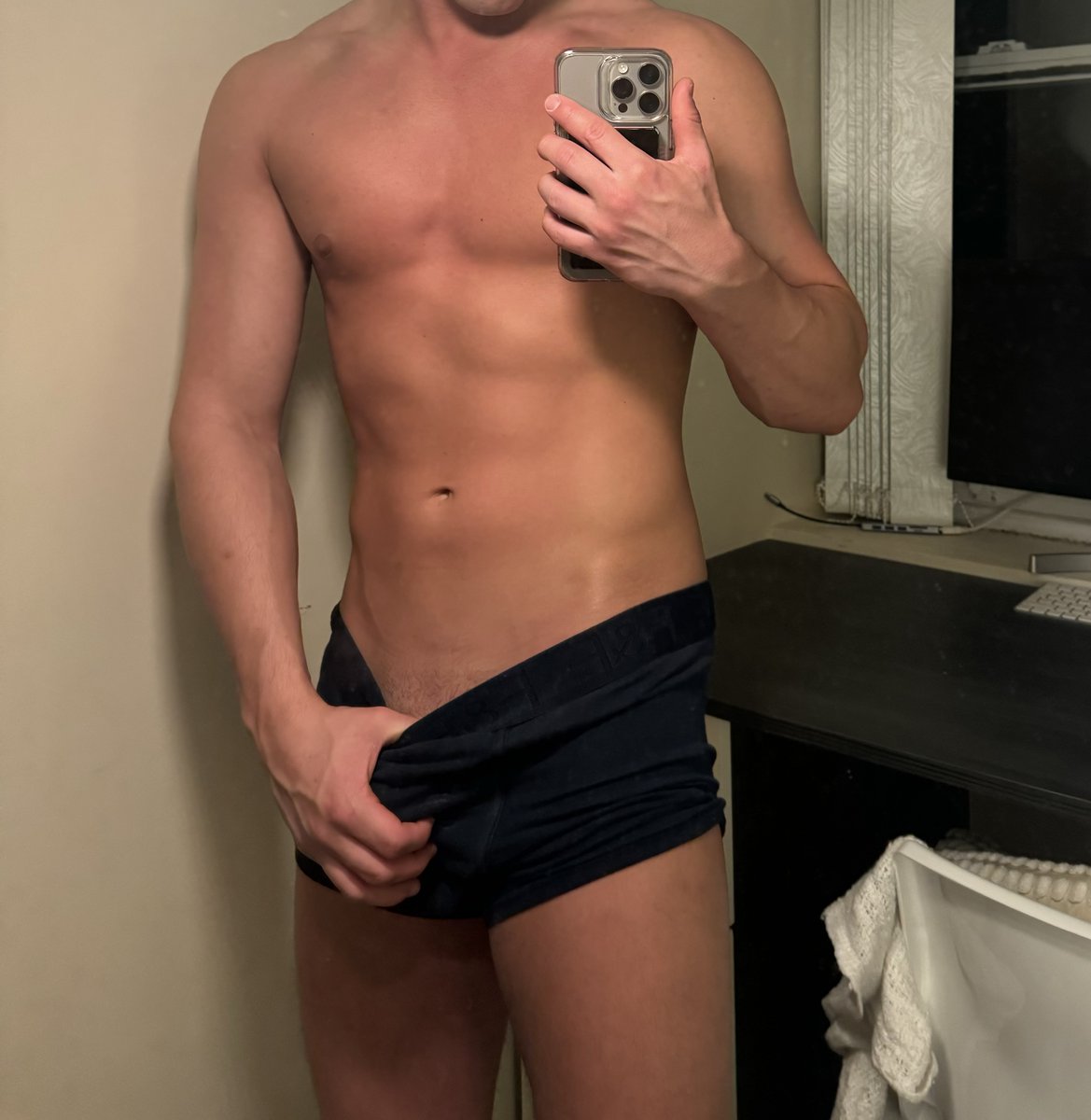 verslads's tweet photo. RT if you think I should remove them 👀😈 https://t.co/uGg4PdzUcy