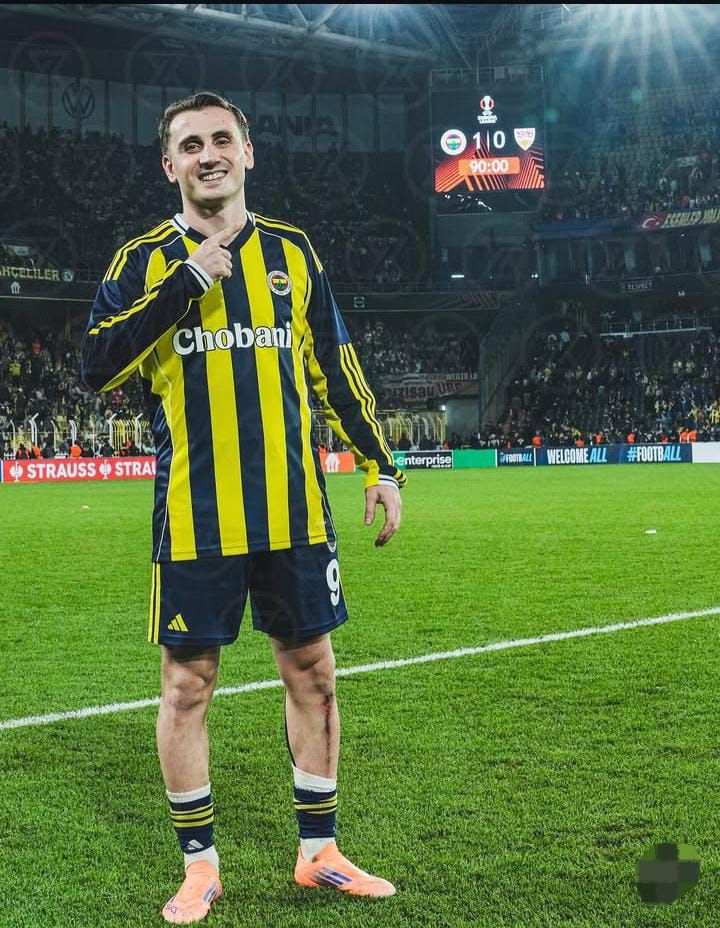 TrCartoonflix's tweet photo. GOL | Fenerbahçe 3-0 Gençlerbirliği (32' Kerem Aktürkoğlu)

#İnanFenerbahçe
#FBvGB
#FenerinMaçıVar https://t.co/1lsX2VL8Cp