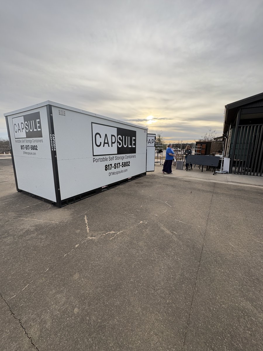 DFWCapsule's tweet photo. When disaster strikes your business, every hour counts. 🏢🌊

We’re on-site today assisting with a major commercial flood recovery. When a business takes on water, the priority is a fast "packout" to protect inventory and equipment so the restoration pros can get to work.

Why DFW Capsule is the choice for commercial restoration:

Speed: We prioritize emergency packouts to minimize your business downtime.

The Mule Advantage: We can place our Capsules in tight commercial alleyways or loading docks where traditional trucks can't fit.

Heavy-Duty Protection: Our steel, weatherproof containers keep your business assets safe and dry right outside your front door.

Local Coordination: We work directly with your restoration contractor to make the process seamless.

From office furniture to retail inventory, we provide the secure space you need to get your business back on its feet.

Facing a commercial restoration project? See how we can help:🔗 https://t.co/8KWvRqY1V2

#DFWCapsule #CommercialRestoration #FloodRecovery #BusinessStorage #DFWBusiness #RestorationLogistics #DallasRealEstate #FortWorthBusiness