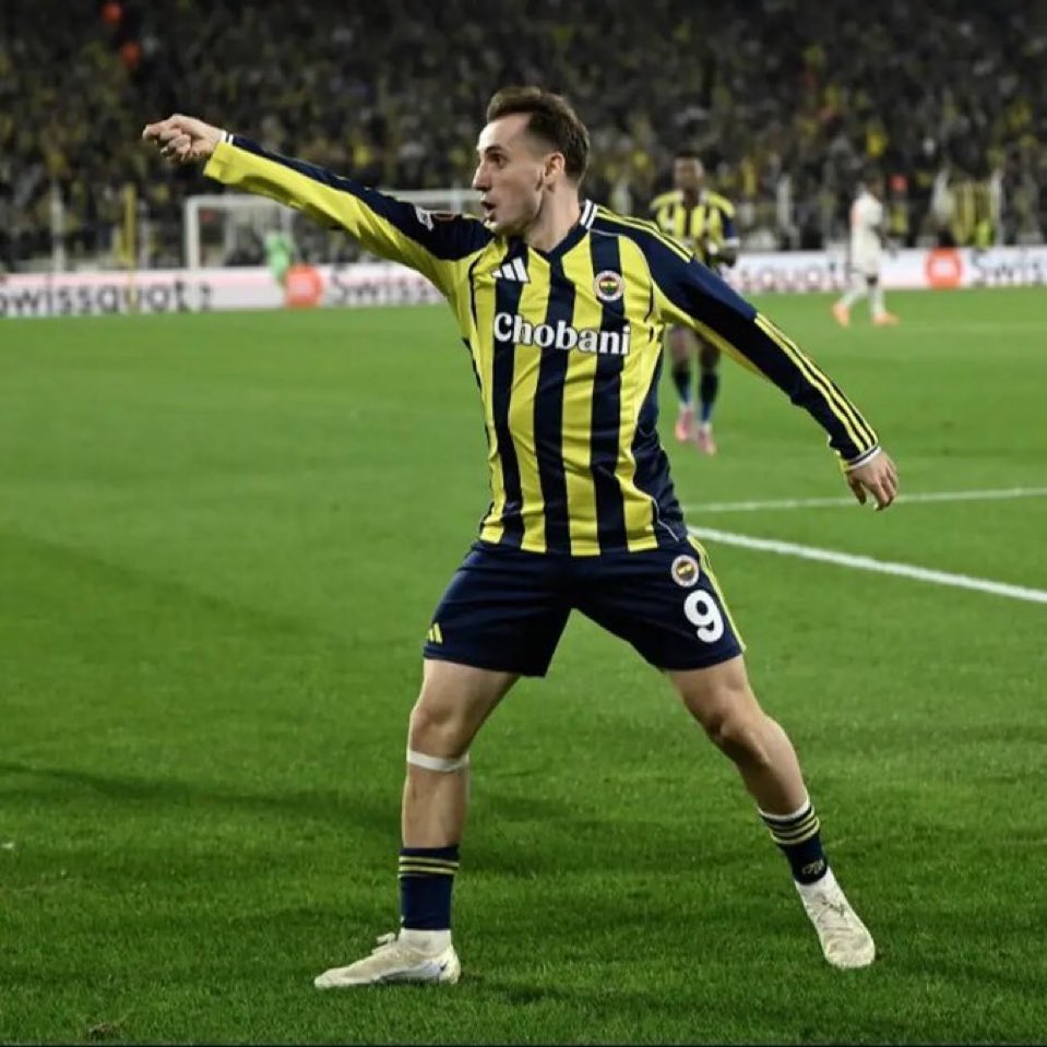 inci365's tweet photo. GOL | Fenerbahçe 3-0 Gençlerbirliği (32' Kerem Aktürkoğlu)
💛💙
#İnanFenerbahçe
#FBvGB
#FenerinMaçıVar https://t.co/Ciwdg6JlQH