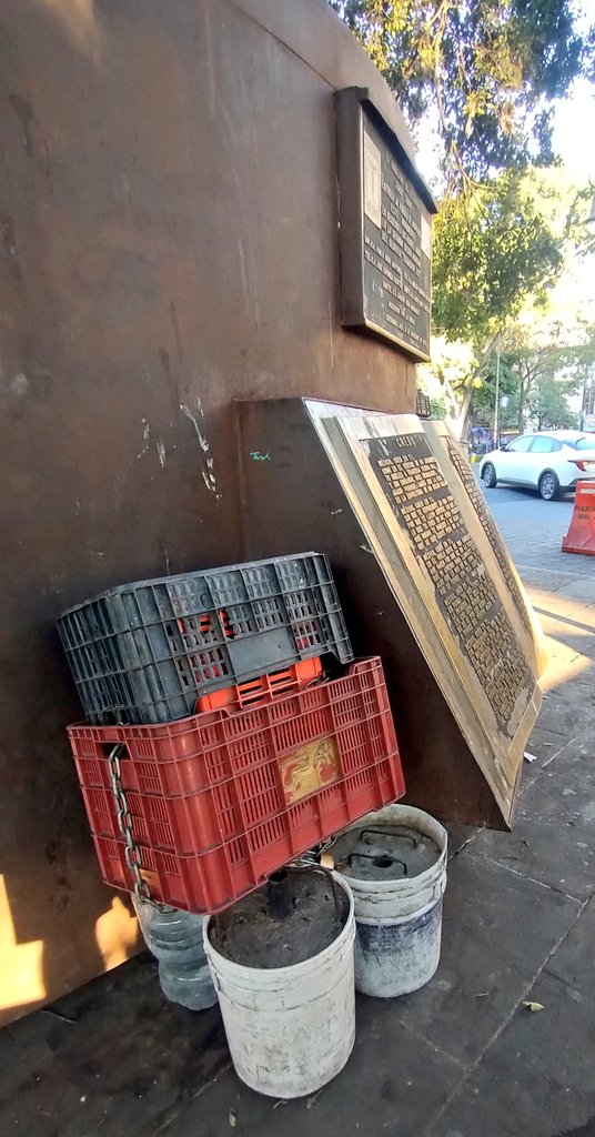 Mañana de lunes por las calles de #Cuernavaca <a href="/CuernavacaGob/">Municipio Cuernavaca</a> <a href="/jluriosteguis/">José Luis Urióstegui</a> <a href="/pautrademx/">Paula Trade</a> <a href="/SDSySPCuerna/">Desarrollo Sustentable y Servicios Públicos</a> <a href="/lm_guillermo/">Guillermo López Mejía</a> <a href="/MeggieSalgado/">Meggie Salgado</a> <a href="/margarita_gs/">Margarita González Saravia</a> <a href="/AndyGordillo_/">Andy Gordillo</a> <a href="/gerardo_ab2256/">Gerardo Abarca Peña</a> <a href="/pvillalobosadan/">Pablo Rubén Villalobos Adán</a> <a href="/DavidMonroyMx/">David Monroy MX</a> <a href="/GuillermoCinta/">LA CRÓNICA DE MORELOS</a> #porlaciudadquemerecemos