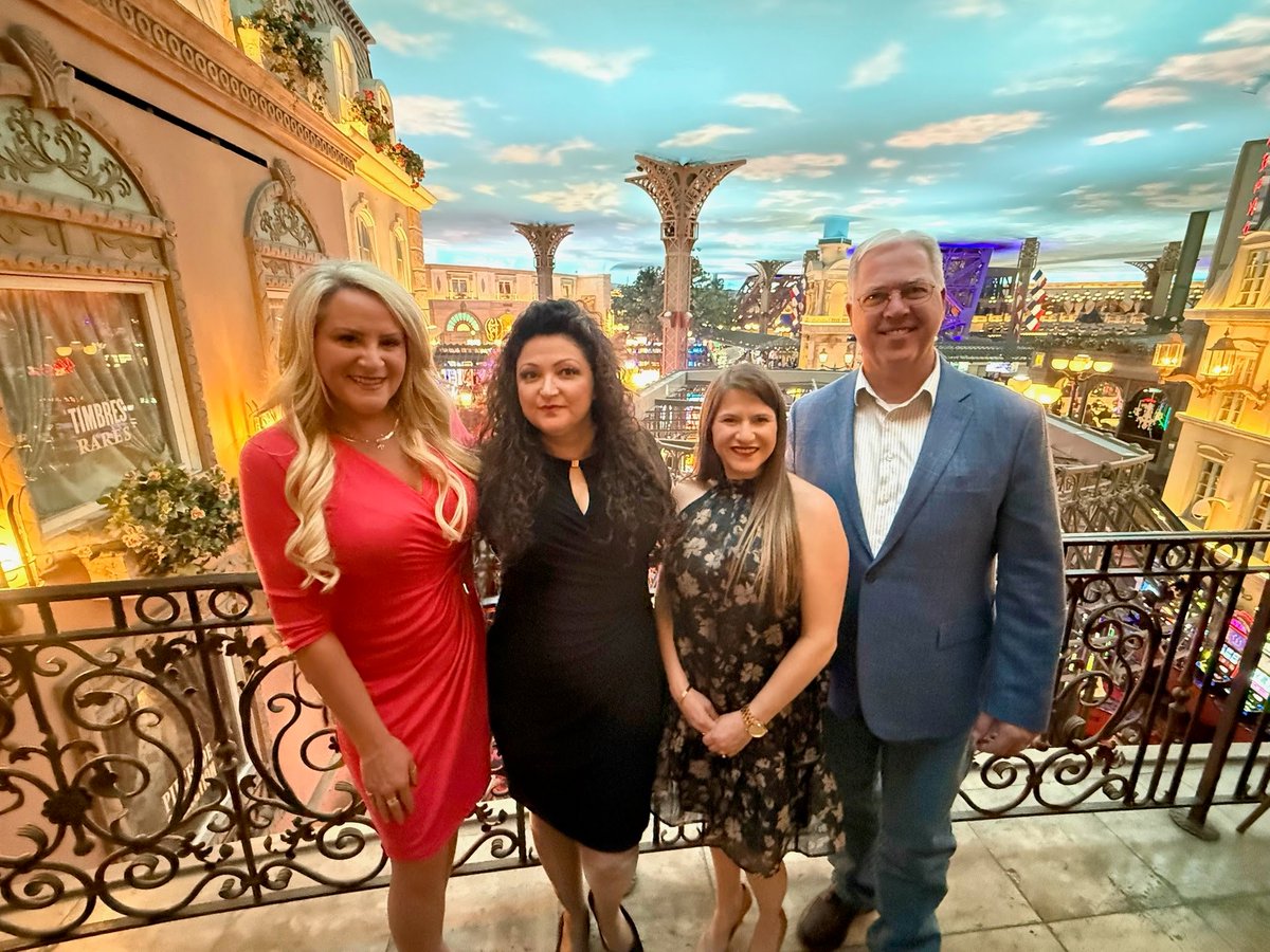 Holly and I were delighted to spend the weekend with Las Vegas conservatives!