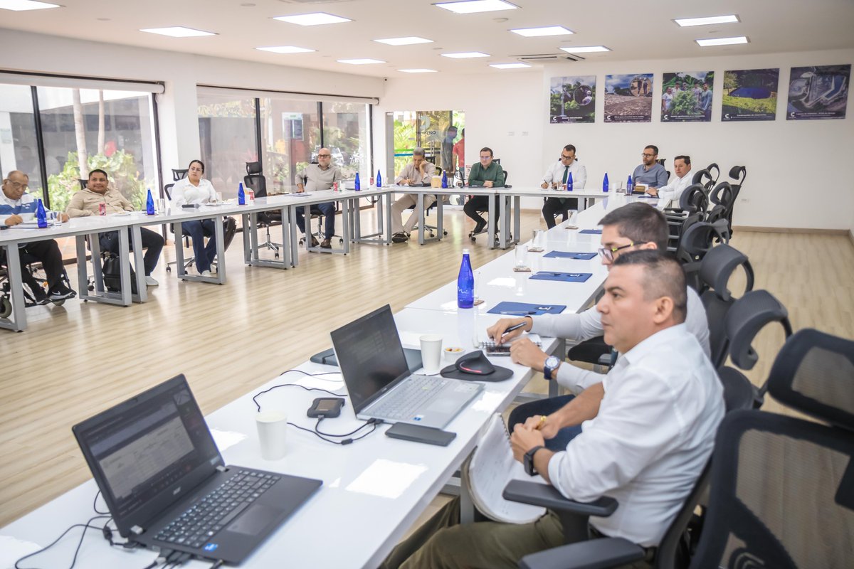 CORPONOR's tweet photo. En sesión extraordinaria, el Consejo Directivo revisó el informe de gestión vigencia 2025, un balance que refleja resultados significativos en el territorio, el trabajo articulado y el compromiso permanente con la protección de la vida, los ecosistemas y las comunidades.  Hilo 👇 https://t.co/yuHRW7W5PX