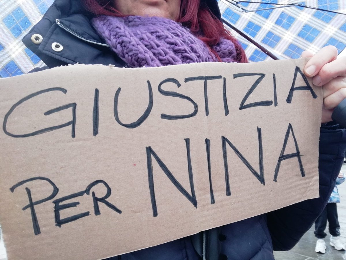 Anche LAV ha partecipato alla manifestazione “Tutti insieme per Nina” che si è tenuta sabato 7 febbraio 2026 a Gorizia.

Nonostante la pioggia incessante, in centinaia hanno manifestato per ￼le strade della città.￼

#tuttiinsiemepernina #dallapartedeglianimali