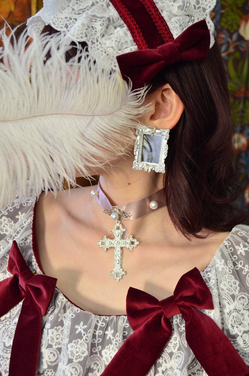 𝓥𝓲𝓸𝓵𝓮𝓽 𝓒𝓪𝓻𝓸𝓷 tweet media