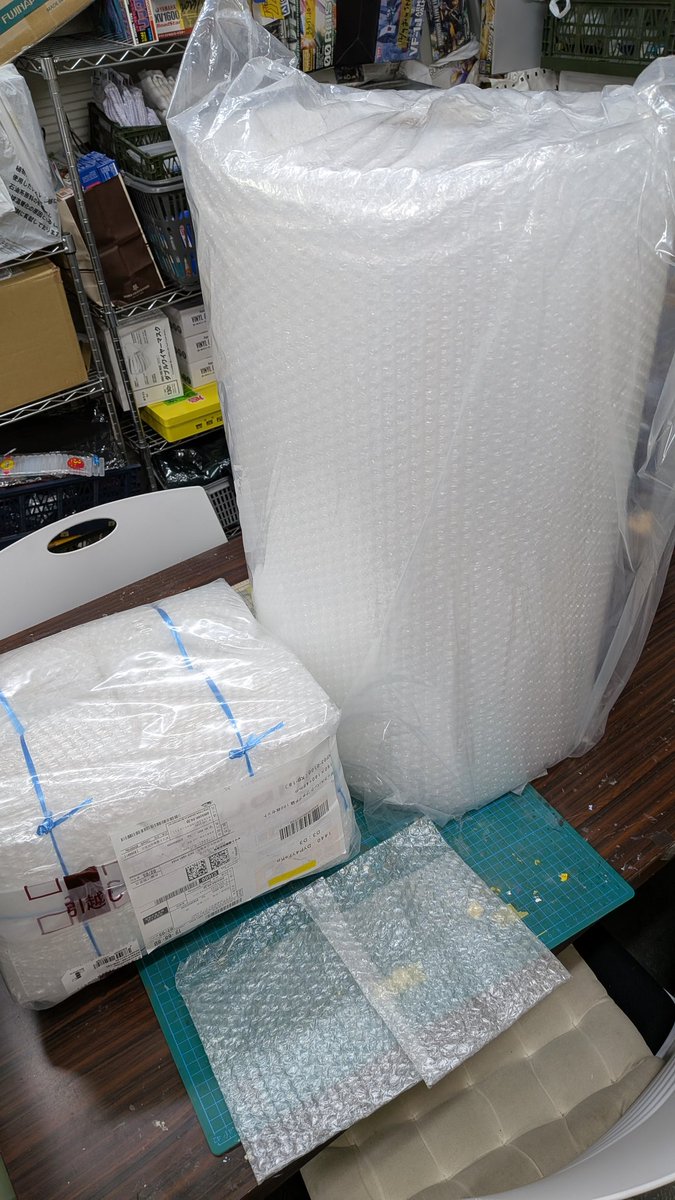 akihabarakousak's tweet image. 作った物を持って帰るには?
とのご質問がございましたので
工作室ではエアパッキン(ぷちぷち)と小分けのチャック袋を差し上げておりますのでおたずね下さい