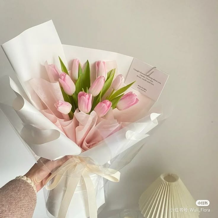 silzermist's tweet photo. @raitfh ‿‿‿‿‿‿‿‿‿‿      ..     ⊱  ۫   ׅ   ❁  
Attenshuuun..!  Your   favorite  angel,
Ziel    carries    more   than   blooms!
Here are your little Petal Écrin.  Enjoy 
our love!
❤︎  .. From : Langit
❤︎  .. To : @jvrngwon https://t.co/pdJoy1nImV